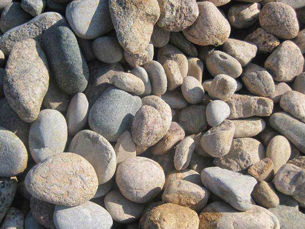 河南河卵石破碎機(jī)廠家好評(píng)如潮，靠的是什么？