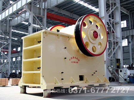 大塊鵝卵石打成石子選用哪種礦山破碎設(shè)備合適？