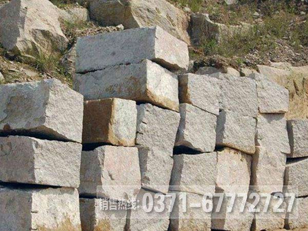 花崗巖石料生產(chǎn)線需要多少錢，用到哪設備？