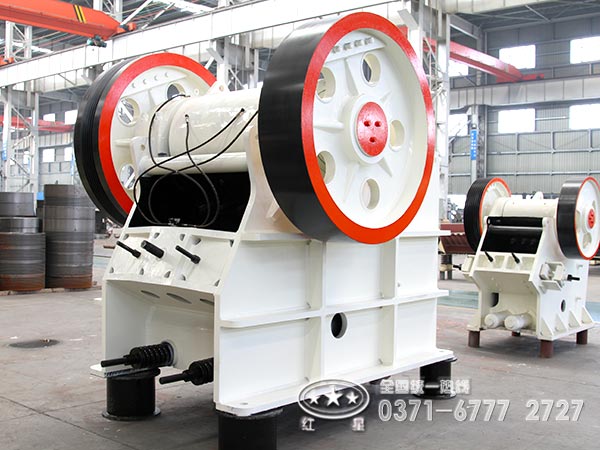 鄂式破碎機 鄂式破碎機