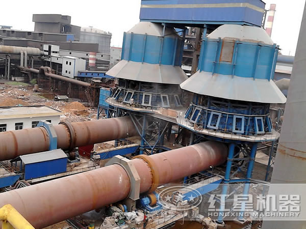 硅藻土回轉(zhuǎn)窯生產(chǎn)現(xiàn)場(chǎng)