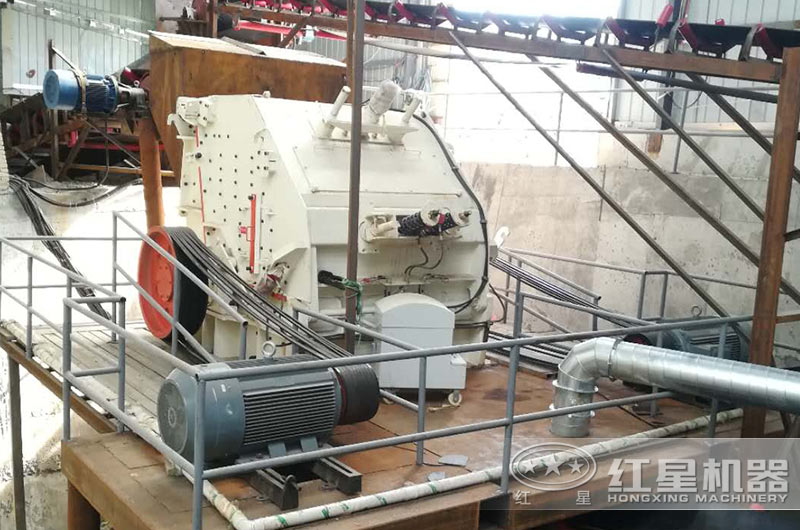 反擊式破碎機(jī)應(yīng)用現(xiàn)場(chǎng) 反擊式破碎機(jī)應(yīng)用現(xiàn)場(chǎng)