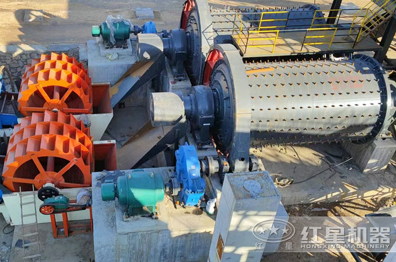 山東客戶球磨機(jī)工作現(xiàn)場圖片 山東客戶球磨機(jī)工作現(xiàn)場圖片