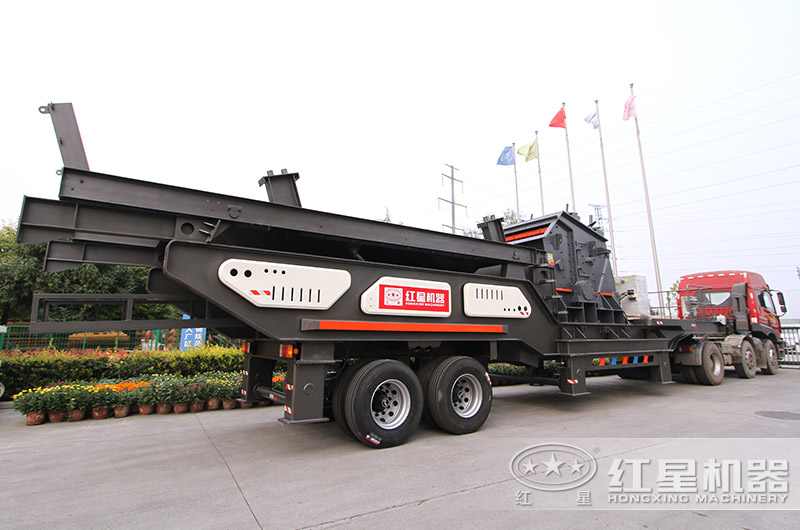 柴油移動(dòng)式煤矸石粉碎機(jī)發(fā)貨現(xiàn)場(chǎng) 柴油移動(dòng)式煤矸石粉碎機(jī)發(fā)貨現(xiàn)場(chǎng)