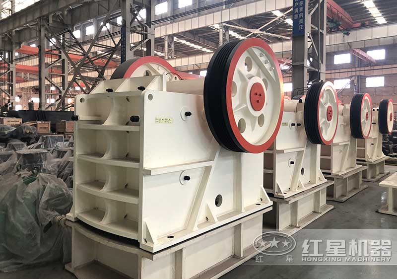 顎式破碎機(jī)-初級破碎 顎式破碎機(jī)-初級破碎