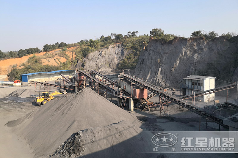 想要砂里“淘金”，生產(chǎn)機制砂設(shè)備有幾種？推薦一二