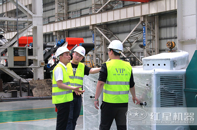 客戶到廠考察設(shè)備 客戶到廠考察設(shè)備