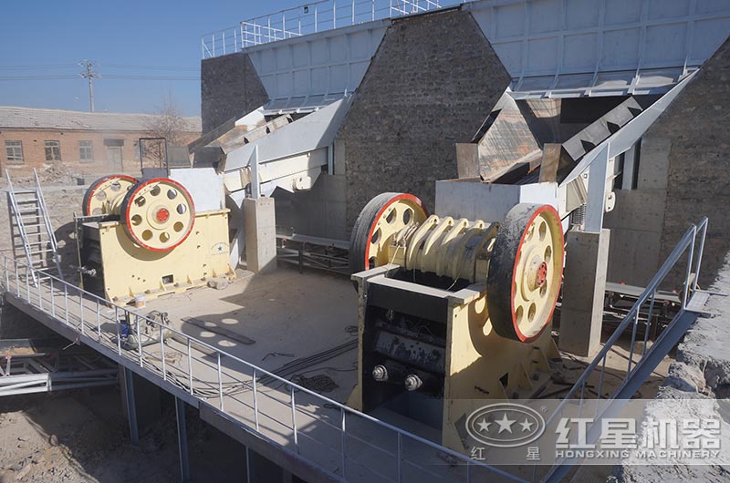 大型破石機(jī)時產(chǎn)量多少噸？多少錢？