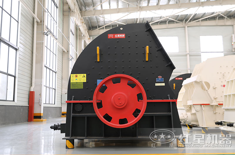 大型臥式破碎機(jī)圖片 大型臥式破碎機(jī)圖片