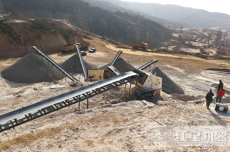 山東客戶反擊式制砂機工作現(xiàn)場 山東客戶反擊式制砂機工作現(xiàn)場