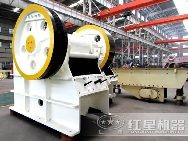 鄂式破碎機的性能優(yōu)勢