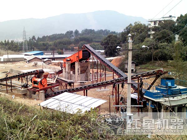 第三代制砂機制砂客戶現(xiàn)場