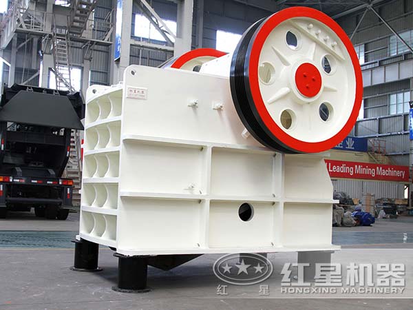 移動式破碎機與傳統(tǒng)破碎機相比好在哪里？