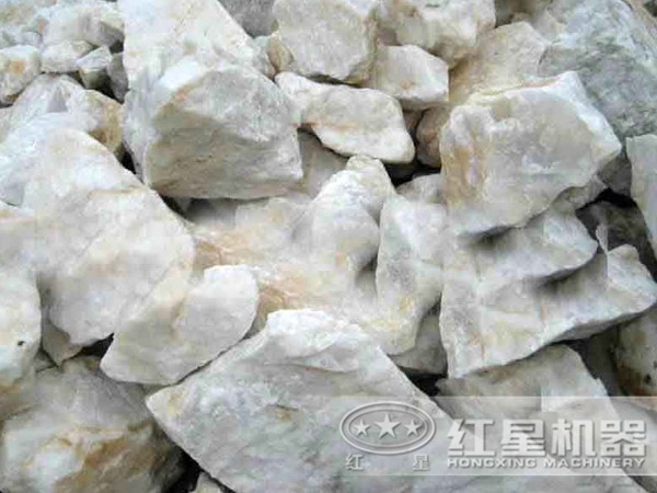 時產(chǎn)800噸的硅石破碎生產(chǎn)線需要哪些設(shè)備？需要投資多少錢？