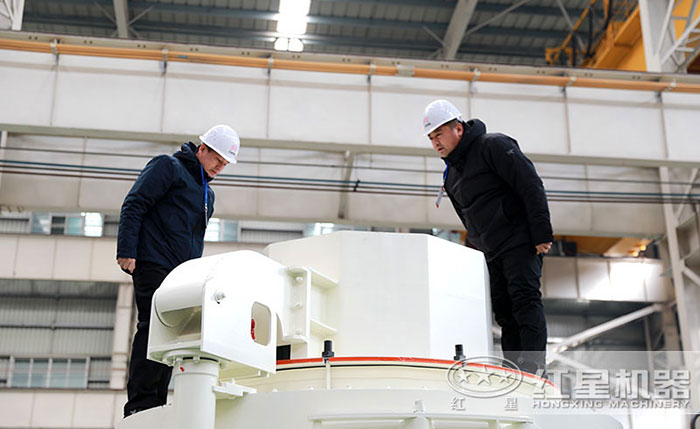 山西用戶來廠參考察觀打砂機設(shè)備