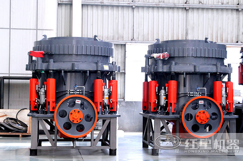 含鐵的石頭用什么破碎機(jī)粉碎比較好？