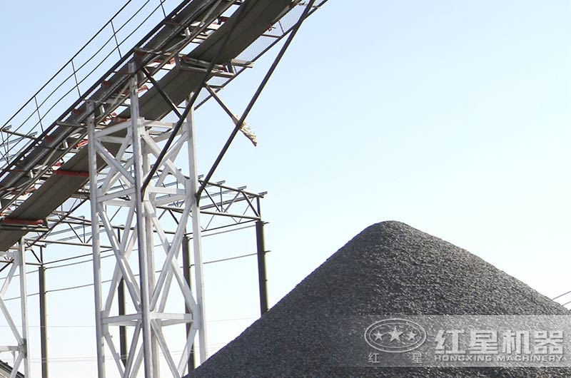 哪里有賣青石移動(dòng)磕石機(jī)，報(bào)價(jià)大概多少錢（內(nèi)附視頻）