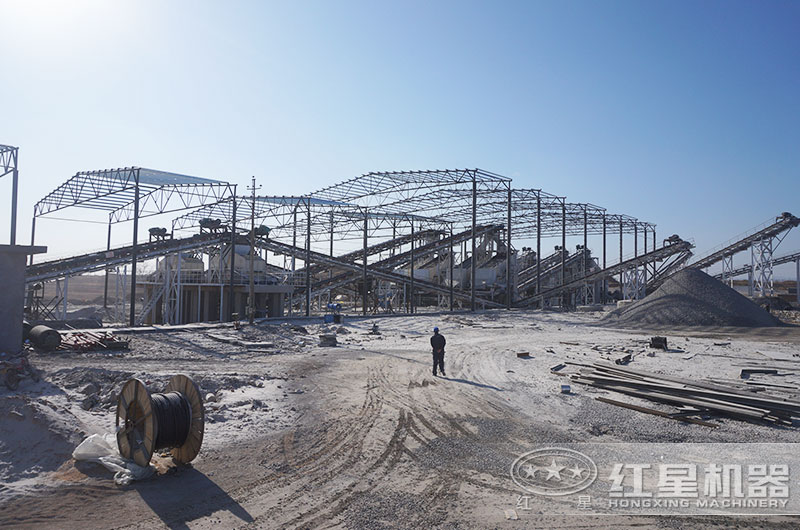 全套環(huán)保型石料生產(chǎn)線設(shè)備都有什么？一套下來多少錢?