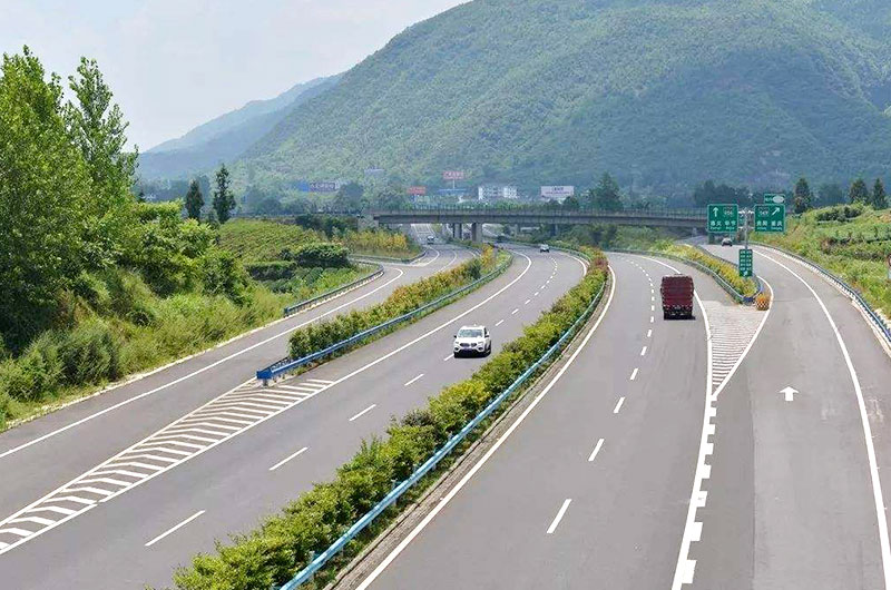 公路瀝青用礦粉設(shè)備多少錢一套？