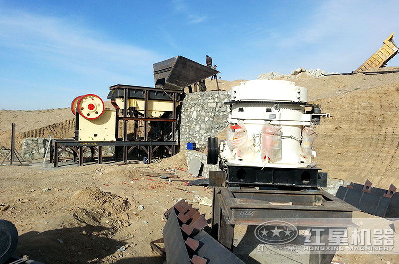 磕石作業(yè)現(xiàn)場(chǎng)