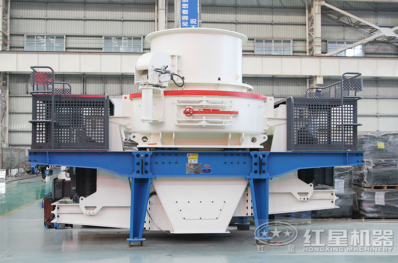 有將鵝卵石破碎成沙的機(jī)器嗎？鵝卵石碎沙機(jī)多少錢？