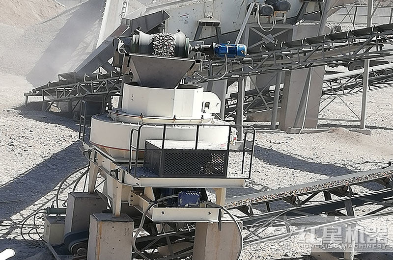 巖石粉碎制作機(jī)制砂可行嗎？一般小型的選擇哪些設(shè)備？
