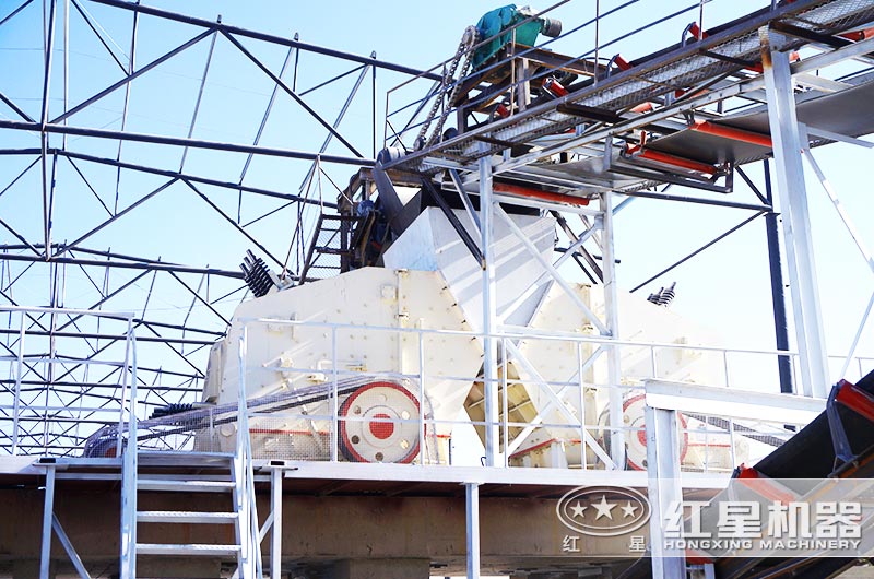 反擊破碎石與普通碎石區(qū)別？哪個(gè)售價(jià)高？