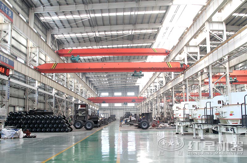 河南紅星碎石制砂設備生產(chǎn)車間