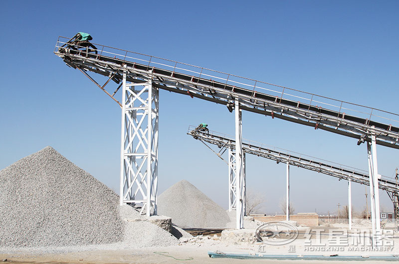 碎石粉碎機每天能碎多少噸石料？大概多少錢一套？