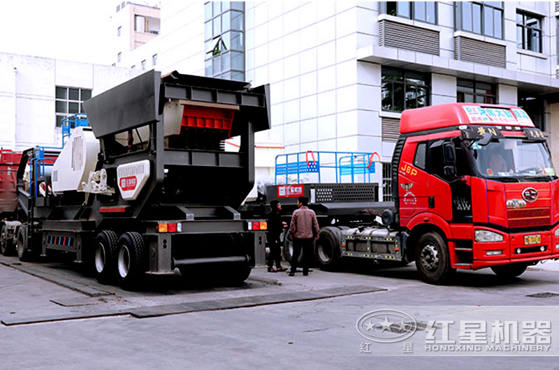 移動砂石機器成套價格多少錢，求有資歷正規(guī)礦山設(shè)備廠家推薦