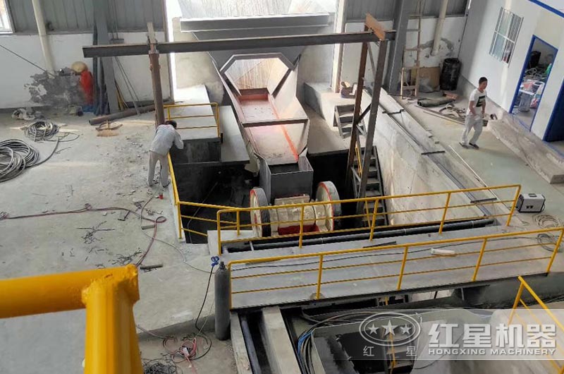 磚廠用頁巖破碎機(jī)轉(zhuǎn)速一般是多少？頁巖磚和紅磚哪個(gè)建房子好？